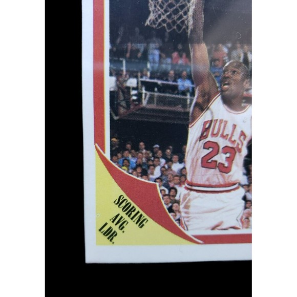1989-90 Fleer Michael Jordan Basketball Card #21 Chicago Bulls - Picture 4 of 12